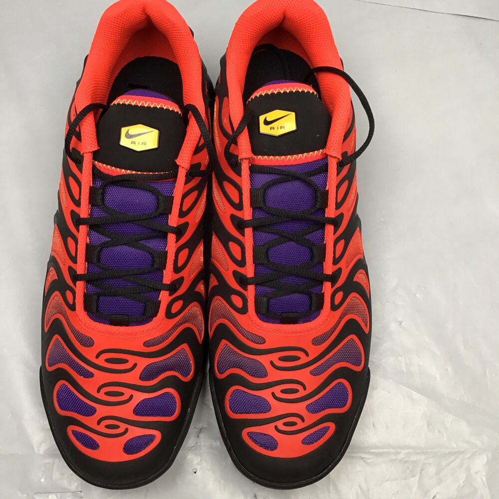 New Men's Nike Red and Black Air Max Plus Drift with Purple Accents Size 11 B4 - Picture 5 of 8